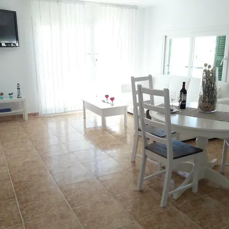 Daire Wonderful, 100 Meters From The Beach. *